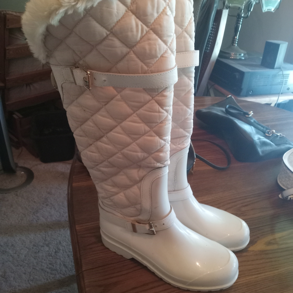 Michael Kors Quilted Cream Tall Rain Boots with Faux Fur Trim